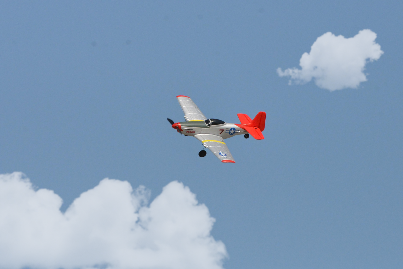 新しいRC飛行機