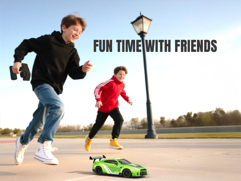 Racent 1:20 RCドリフトカー4WD、LEDライト、2つのバッテリー、デュアルモーターグリーン