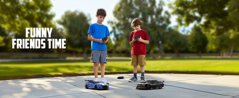 RACENT 1:16 RC ドリフトカー、2.4Ghz 4WD 18KM/H リモートコントロールカー、スプレーミスト付き、バッテリー 2 本