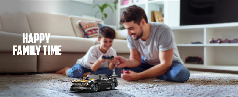 RACENT 1:16 RC ドリフトカー、2.4Ghz 4WD 18KM/H リモートコントロールカー、スプレーミスト付き、バッテリー 2 本